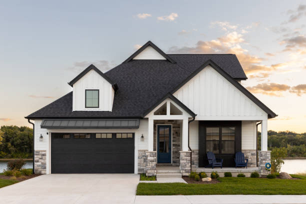 Best Solar Panel Roofing Installation  in Monfort Heights, OH